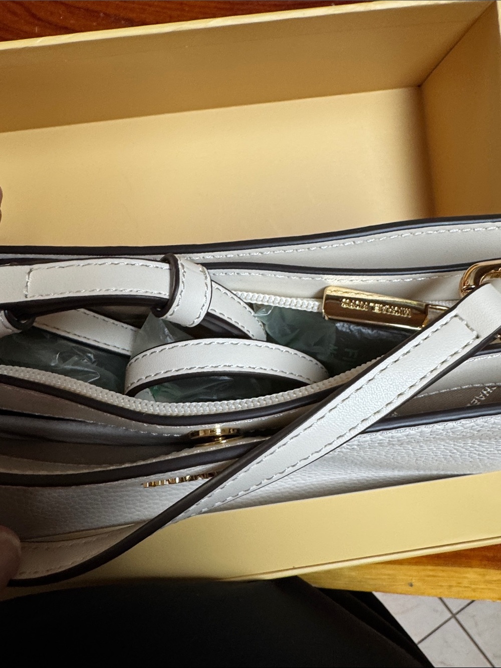 Michael Kors Trisha White Pebbled Leather Crossbody with Logo Coin Pouch - Picture 4 of 10